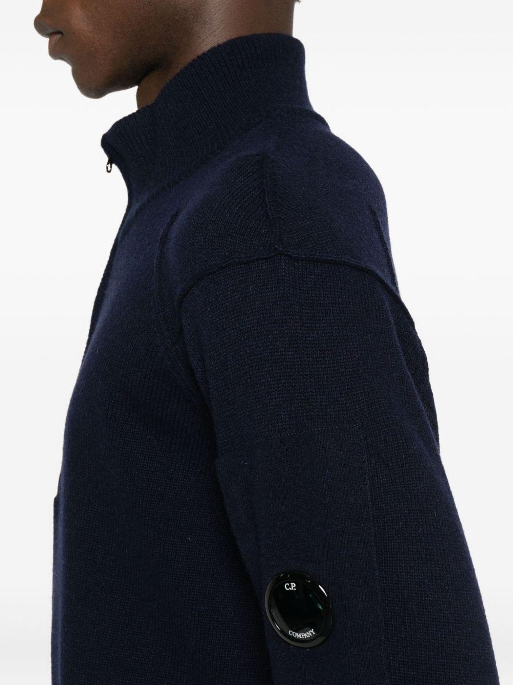 Maglia a Collo Alto con Mezza Zip e Dettaglio Lens RFCMKN709A110149A 888 CP COMPANY 