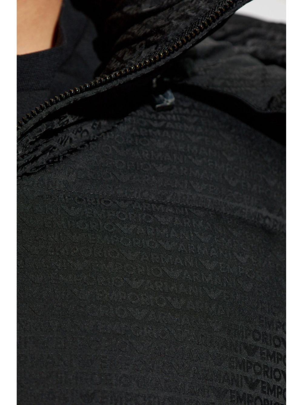 Giubbino nero logo all-over