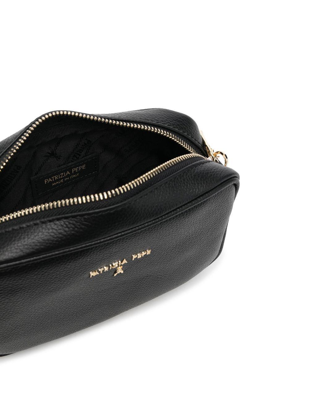 Borsa a tracolla con placca logo CB0071L001 K103 PATRIZIA PEPE 