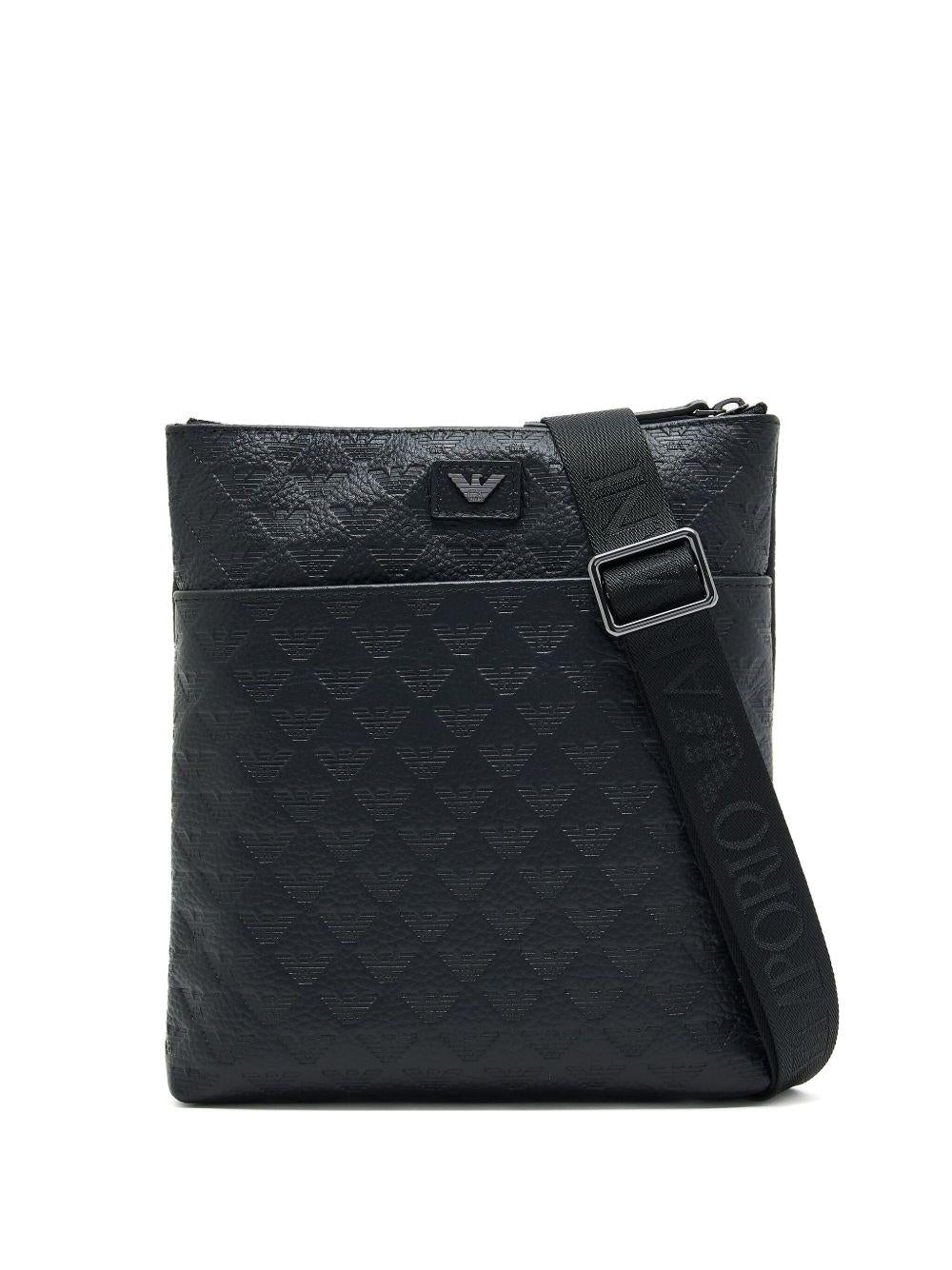 Tracolla nera con logo in rilievo e chiusura con zip EM001688AF14774 UC001 EMPORIO ARMANI 