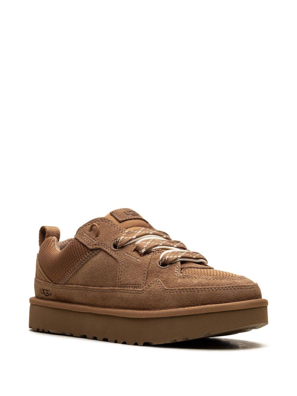 Sneakers in Pelle Scamosciata con Suola Piatta 1168890 CHE UGG 