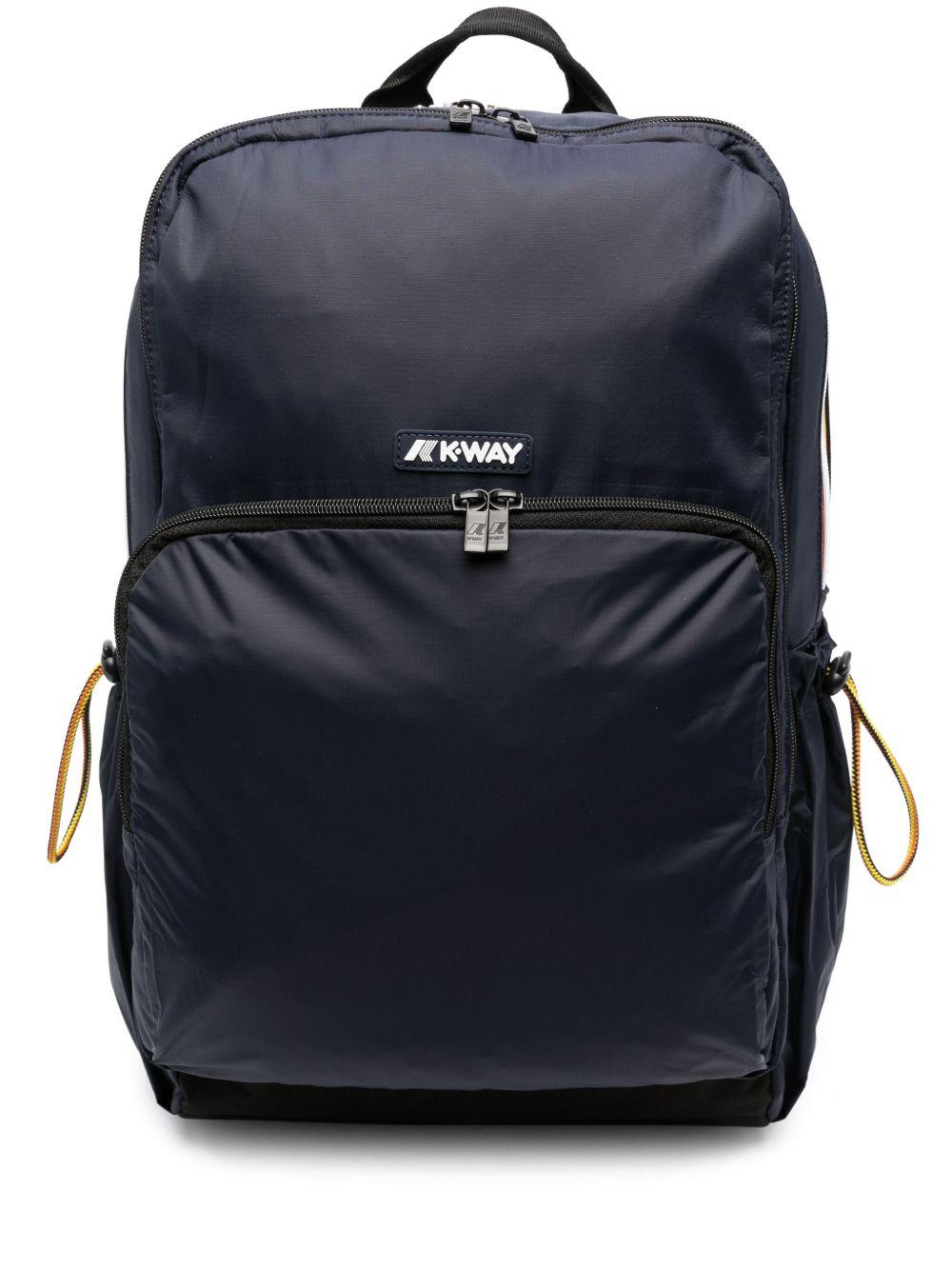 Zaino con zip frontale e dettagli arancioni K4112XW K89 K-WAY 